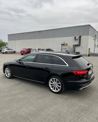 Audi A4 cena 110500 przebieg: 115000, rok produkcji 2020 z Kraków małe 137